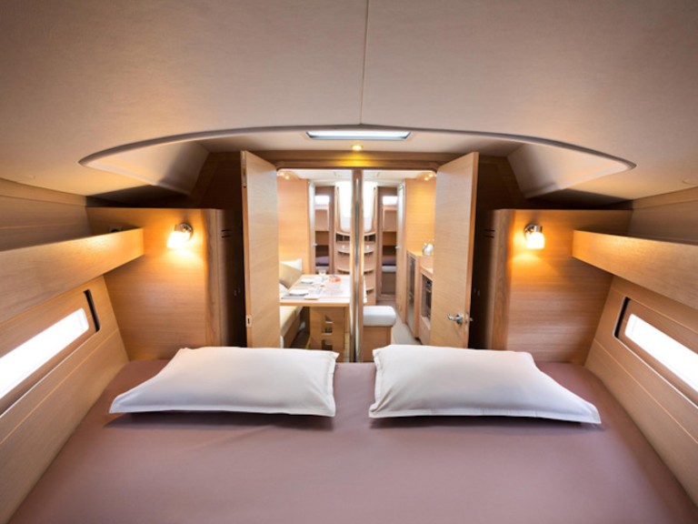 Rent a Dufour Dufour 382 Grand Large Lefkáda