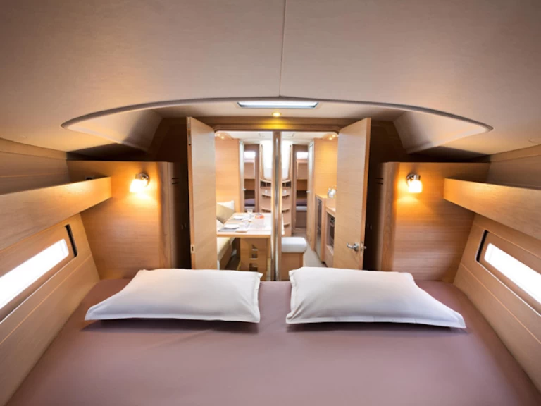 Rent a Dufour Dufour 382 Grand Large Lefkáda