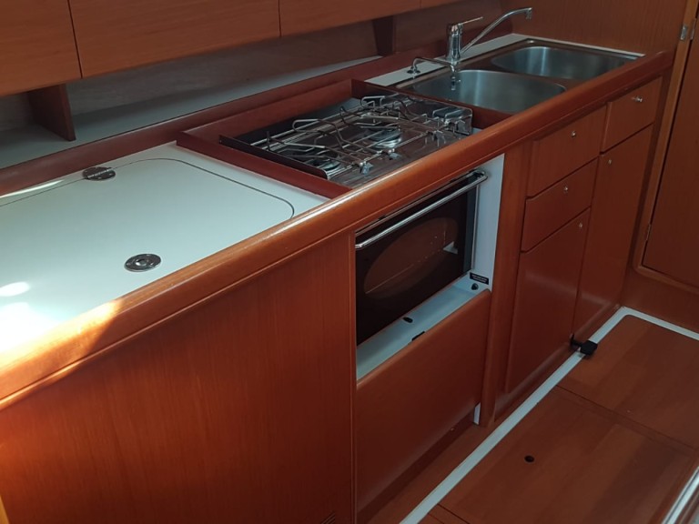 Bareboat Rental Sailboat Bénéteau with a boat licence