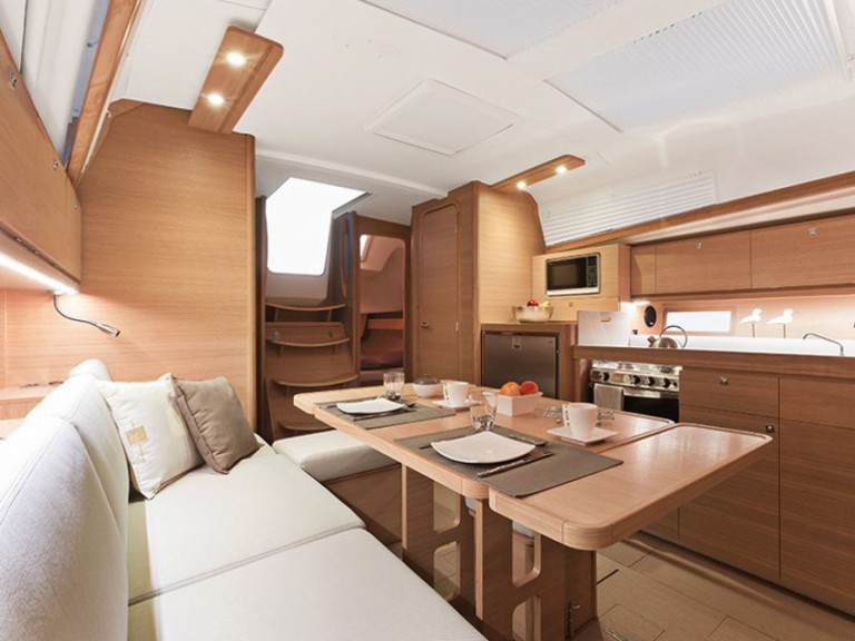 Sailboat rental in Lefkáda - Dufour Dufour 382 Grand Large
