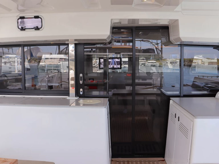 Yacht charter Road Town cheap Lagoon 46