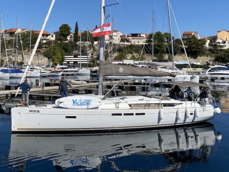 Yacht charter Šibenik cheap Sun Odyssey 519