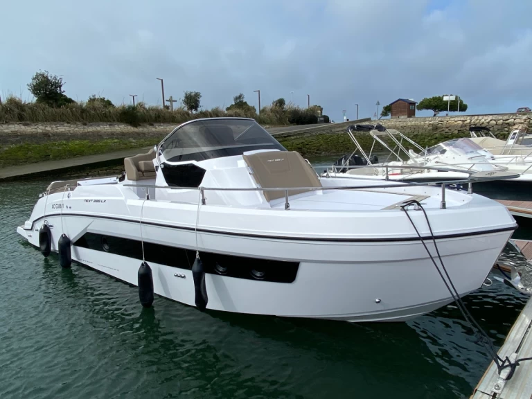Boat rental Ranieri next 285 lx in Arcachon on Samboat