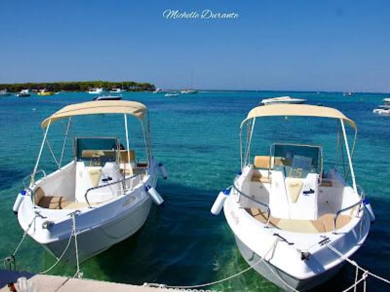 Motorboat rental with or without captain Salento marine Porto Cesareo