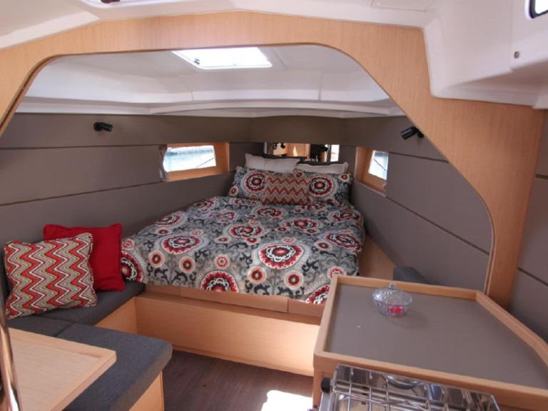 Sailboat for rent Marina (City) at the best price