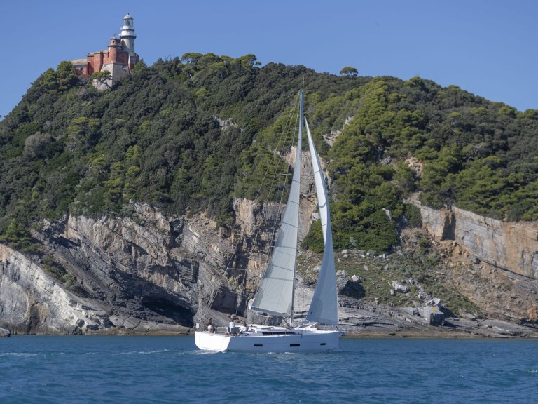 Rent a Dufour Dufour 430 Grand Large Marseille