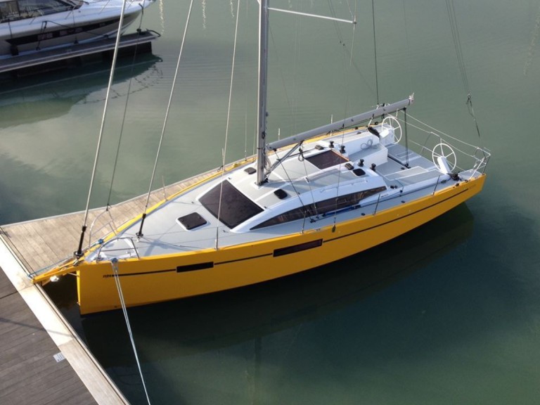 Sailboat for rent La Trinité-sur-Mer at the best price