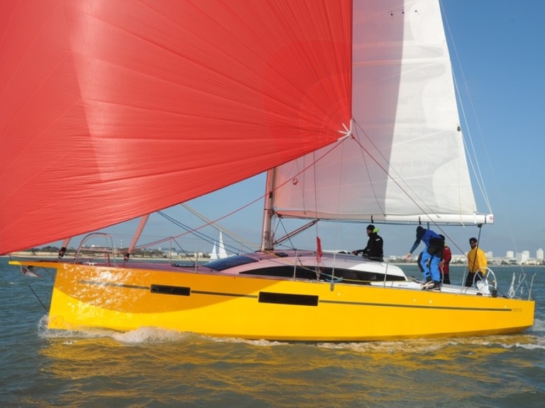 RM1070 RM1070 charter bareboat or captained in  La Trinité-sur-Mer