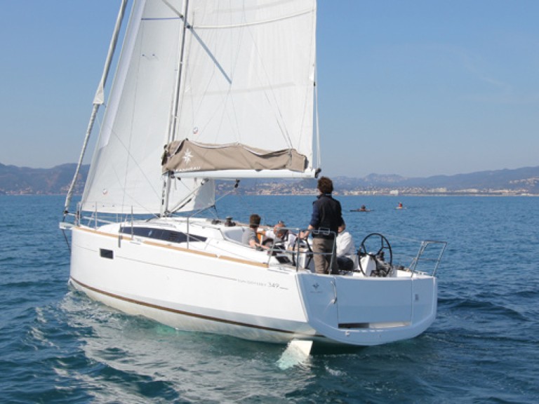 Sailboat rental with or without captain Jeanneau La Trinité-sur-Mer