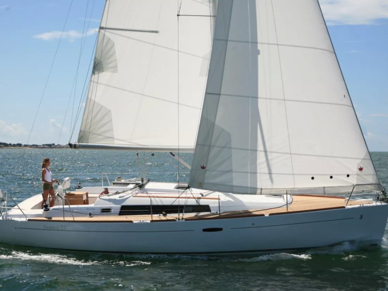 Sailboat for rent La Trinité-sur-Mer at the best price