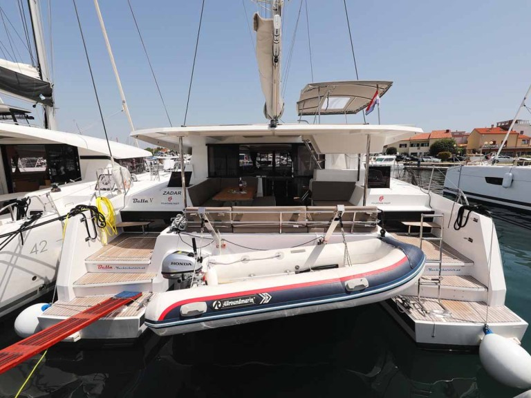 Boat rental Fountaine Pajot Astrea 42 in Biograd na Moru on Samboat