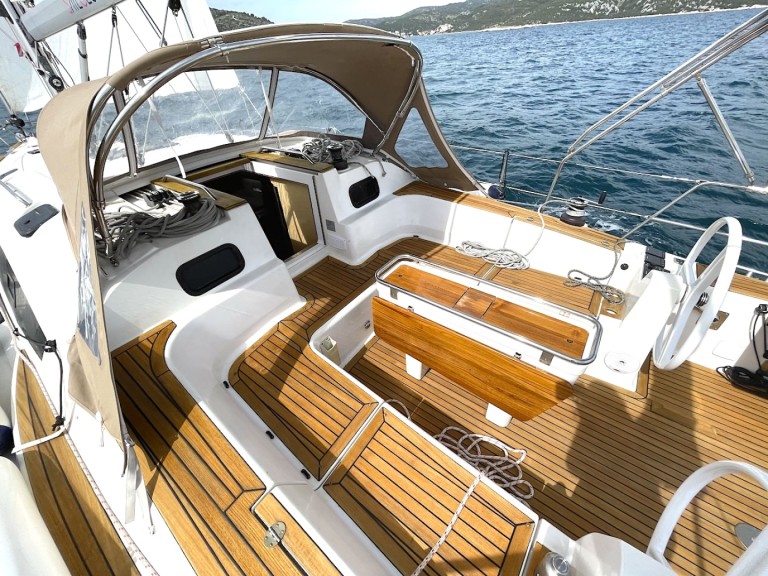 Sailboat rental with or without captain Elan Zadar