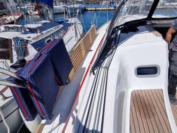 Sailboat rental with or without captain Jeanneau Golfo Aranci