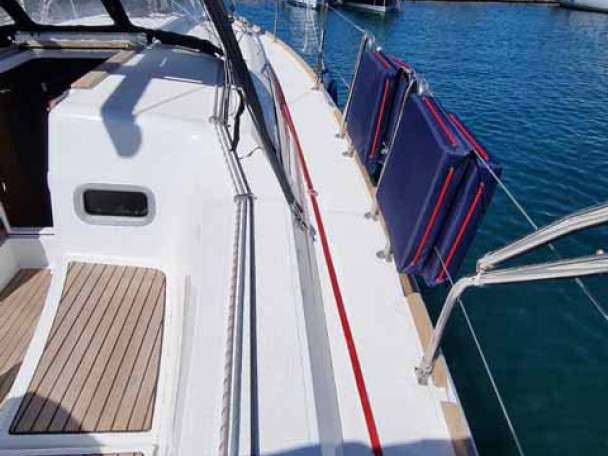 Bareboat Rental Sailboat Jeanneau with a boat licence