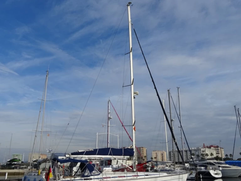 Sailboat rental in La Línea de la Concepción - Bavaria Bavaria 44