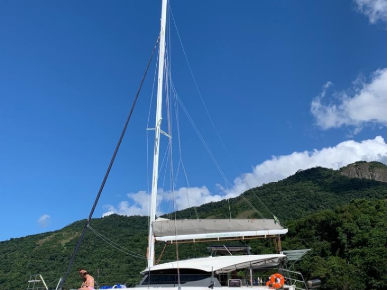 Catamaran rental with or without captain CatFlash 43 Paraty
