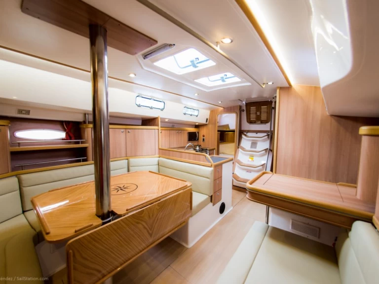 Boat rental Delta Yachts Delta 41 in Paraty on Samboat