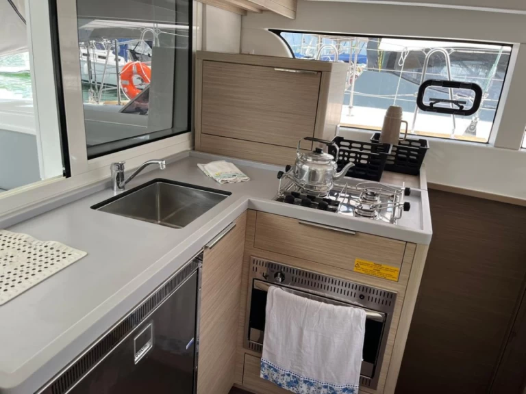 Boat rental Lagoon Lagoon 40 in Paraty on Samboat