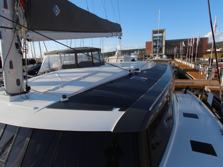 Boat rental Fountaine Pajot Tanna 47 in Lega Navale Italiana Sezione di Olbia on Samboat