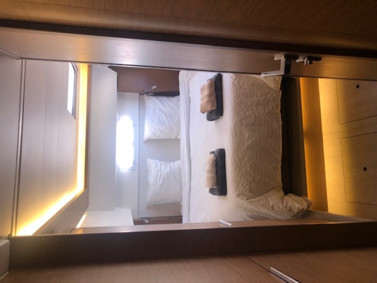 Lagoon Lagoon 46 in Palma de Mallorca on SamBoat