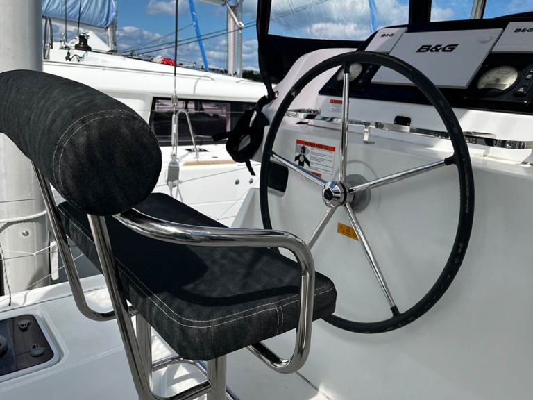 Bareboat Rental Catamaran Lagoon with a boat licence
