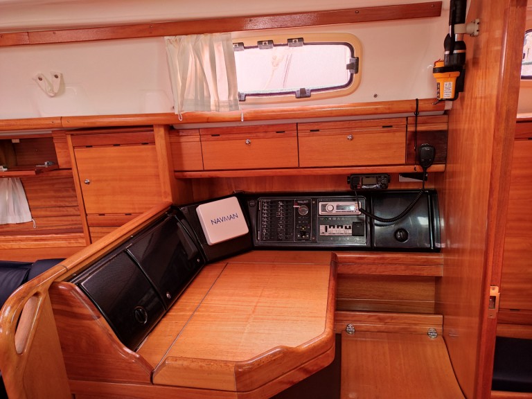 Bareboat Rental Sailboat Bavaria with a boat licence