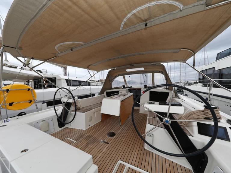 Sailboat rental with or without captain Dufour Šibenik