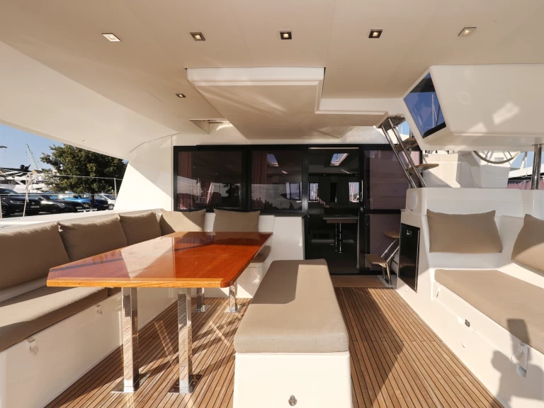 Rent a Fountaine Pajot Saba 50 Trogir