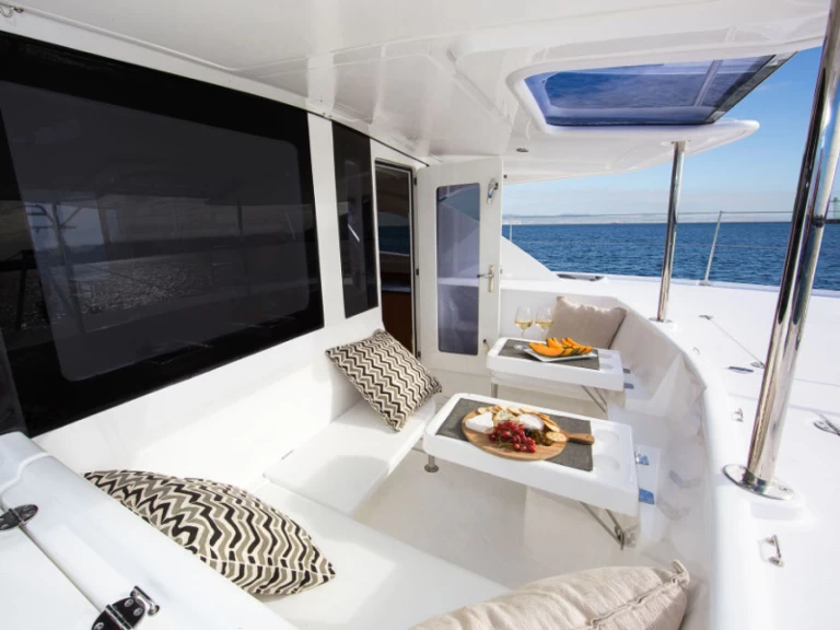 Boat rental Leopard Leopard 44 in Adaköy on Samboat