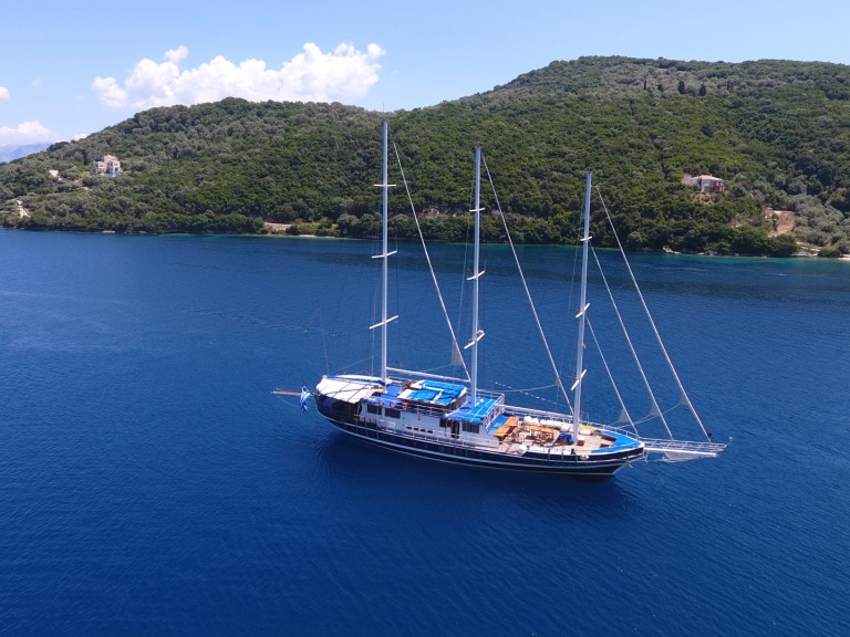 Sailboat rental with or without captain  Salamina
