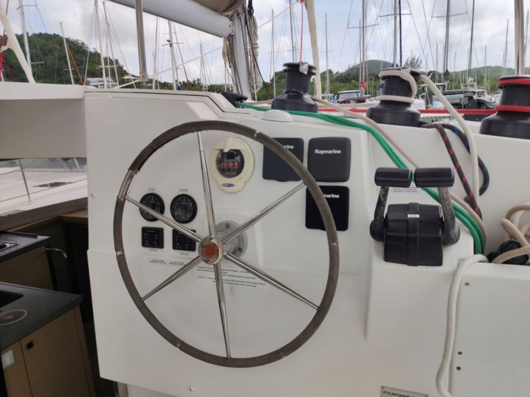 Bareboat Rental Catamaran Fountaine Pajot with a boat licence