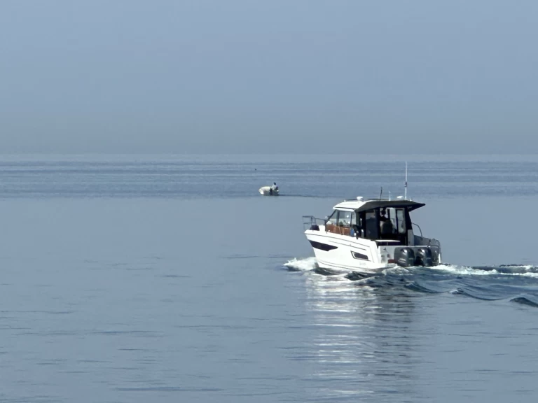 Motorboat for rent Umag at the best price