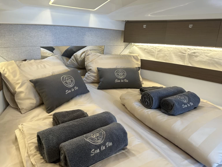 Jeanneau Merry Fisher 895 Offshore in Umag on SamBoat