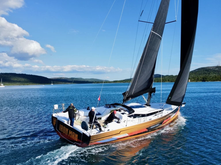 Boat rental Elan Elan E6 in Pirovac on Samboat