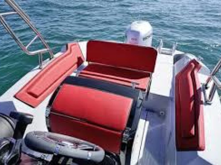 Boat rental Prua al vento Thor 7  in Marseille on Samboat