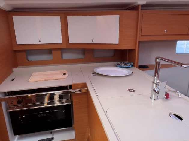 Yacht charter Capo d'Orlando cheap Dufour 37