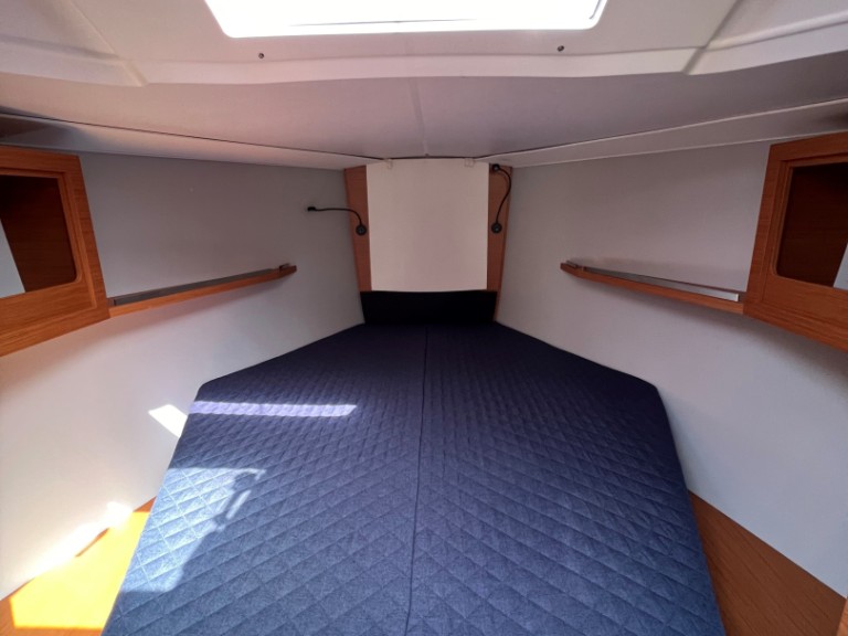 Sailboat rental in Capo d'Orlando - Dufour Dufour 37