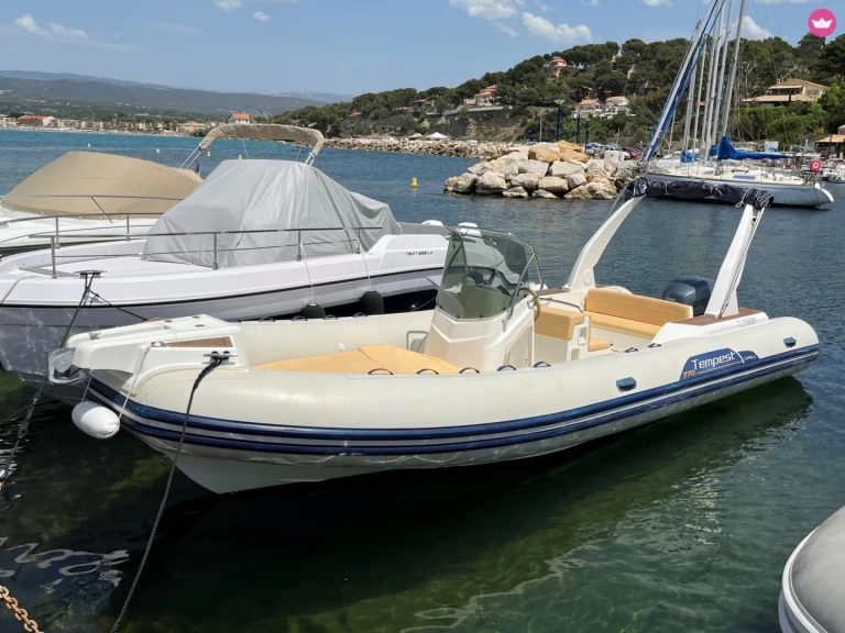 Yacht charter Fréjus cheap Tempest 625