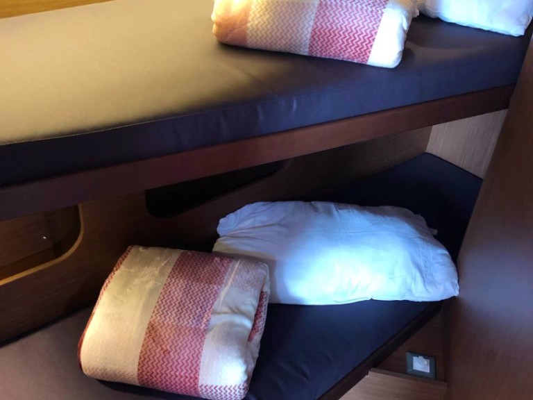 Sailboat rental with or without captain Bénéteau Olbia