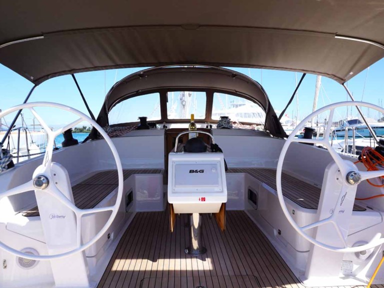 Sailboat for rent Gouvia at the best price