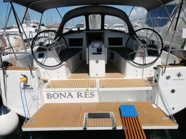 Sailboat for rent Biograd na Moru at the best price