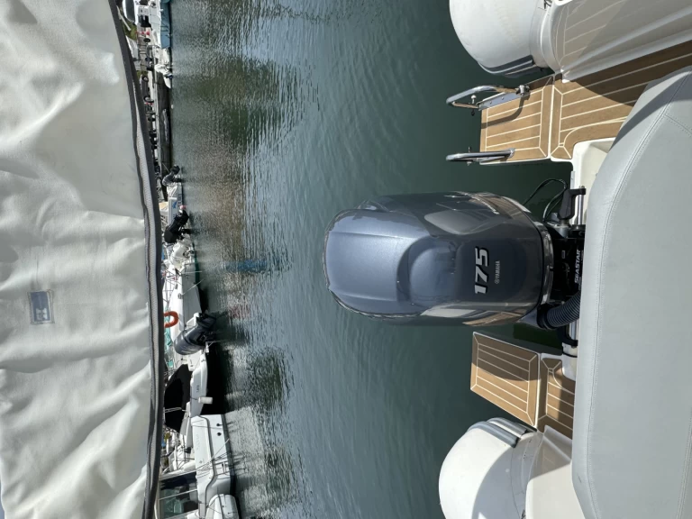 Rent a Capelli Tempest 650 La Madrague