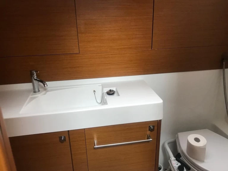 Sailboat rental with or without captain Jeanneau Santa Cruz de Tenerife