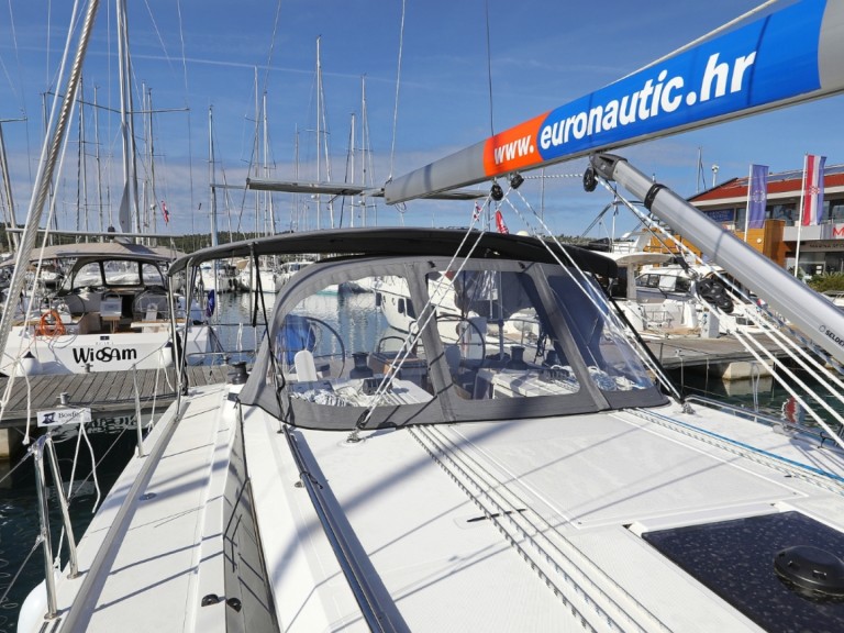 Bavaria Bavaria C42 charter bareboat or captained in  Pirovac