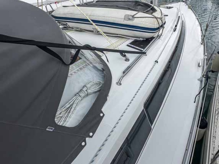 Yacht charter Pula cheap Cruiser 37
