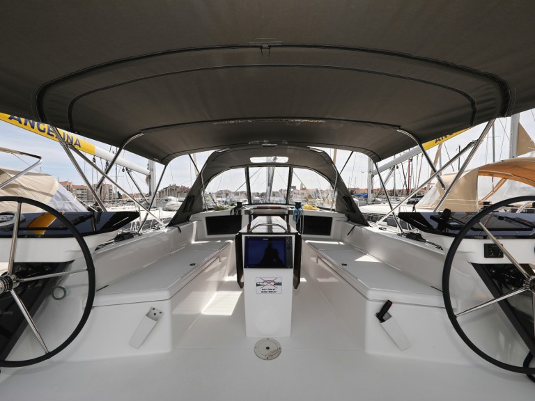 Bareboat Rental Sailboat Dufour with a boat licence