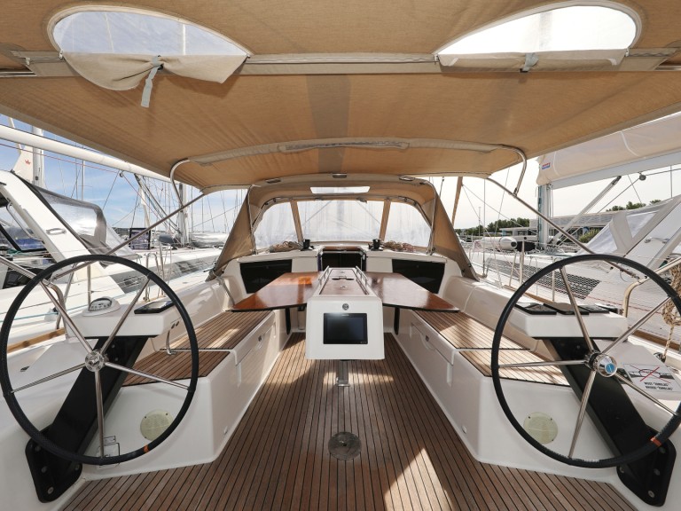 Boat rental Dufour Dufour 430 Grand Large in Biograd na Moru on Samboat