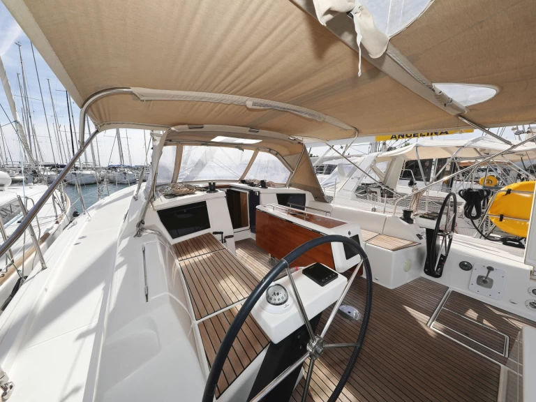 Bareboat Rental Sailboat Dufour with a boat licence