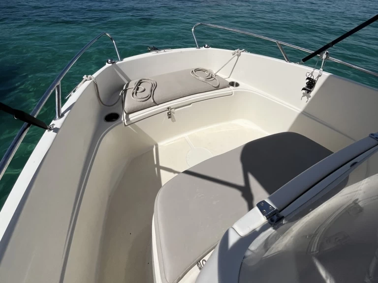 Bareboat Rental Motorboat B2 Marine with a boat licence