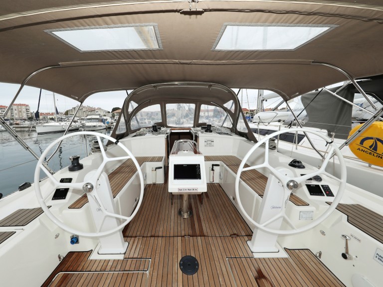 Sailboat for rent Biograd na Moru at the best price